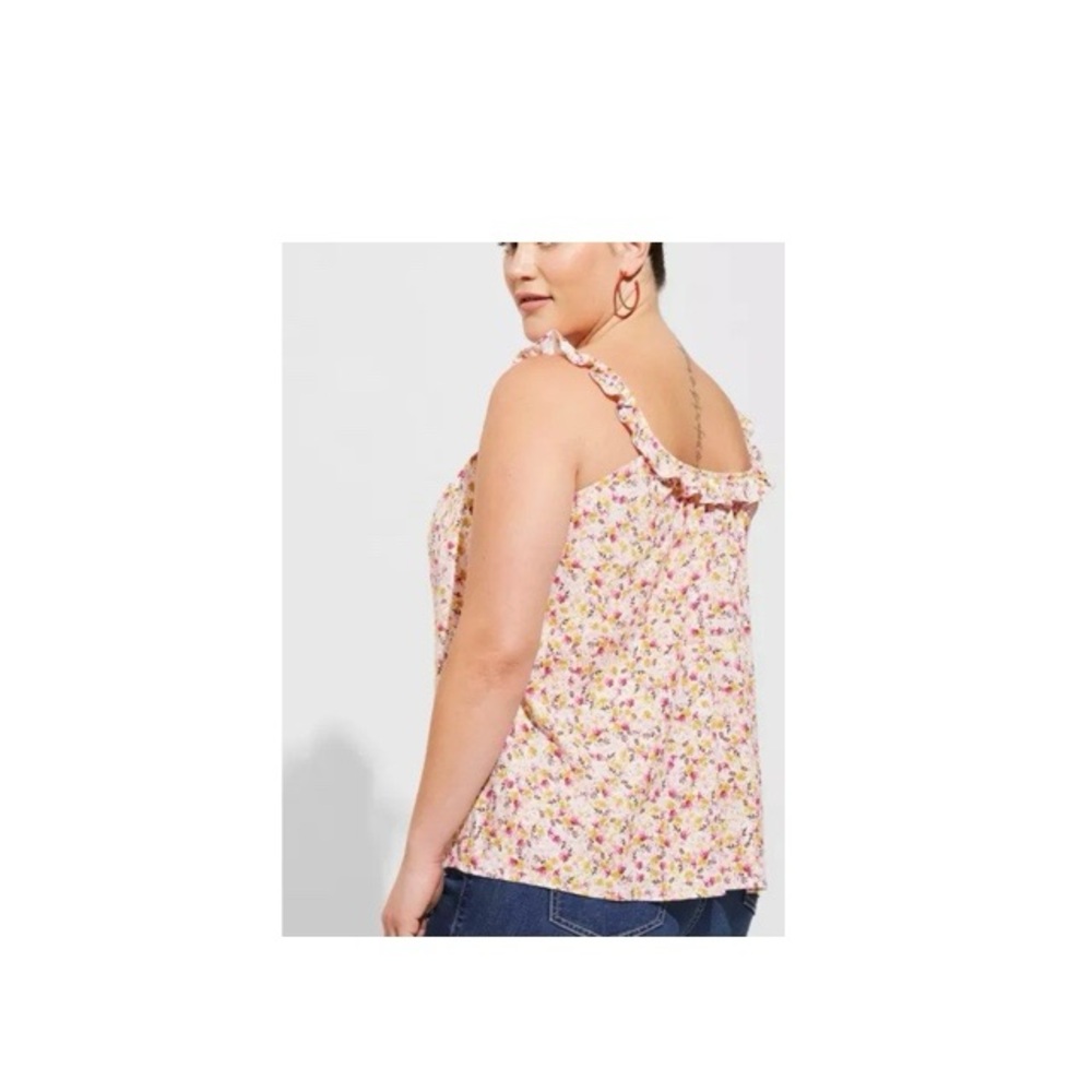 Torrid Washable Crinkle Gauze Ruffle‎ Tie Front Tank - Picture 8 of 9